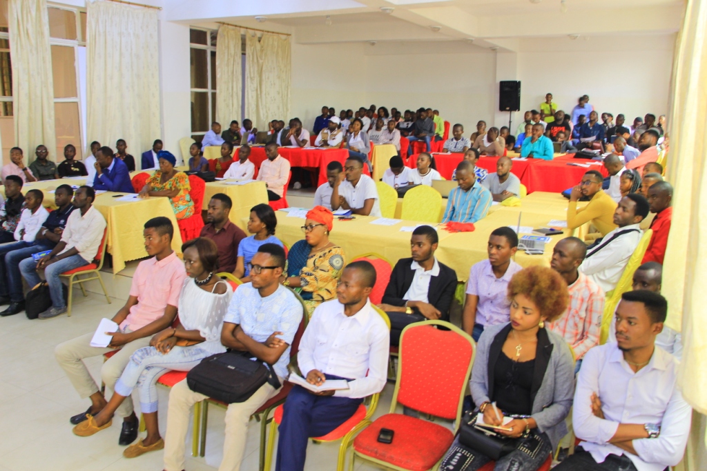 Journée internationale de la jeunesse du 12 Août 2018, Congo Peace Network a organisé un forum citoyen sur «Les Rôle et missions d’un député provincial.»